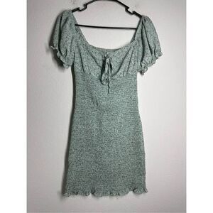 Blāshe Clothing Floral Light Dust Green Babydoll Dress Size S